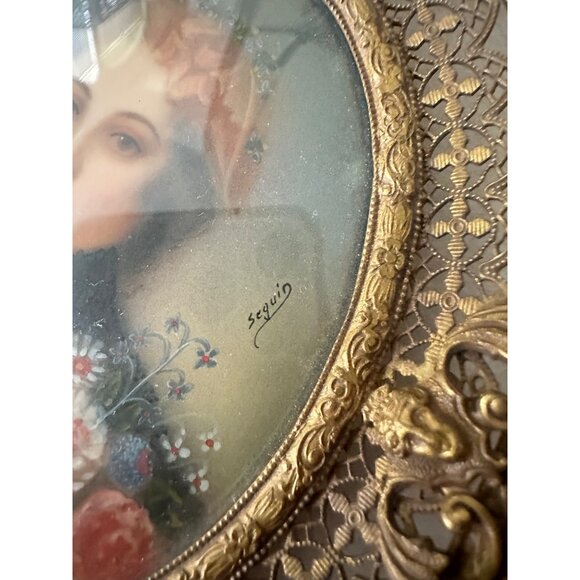 Antique hand painted woman's portrait in gold gilt filigree oval frame - Picture 3 of 10